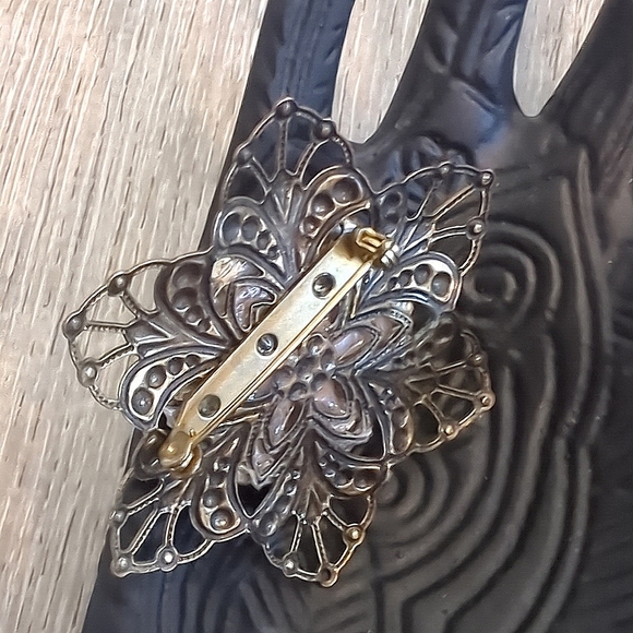 Vintage AB and Mother of Pearl Brooch - Picture 6 of 6